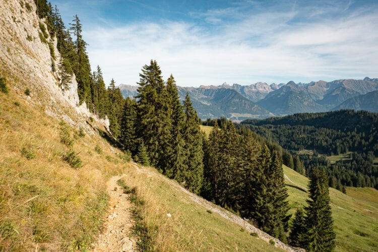 Wandern im Allgäu - Vom Riedbergpass auf den Besler als Rundtour
