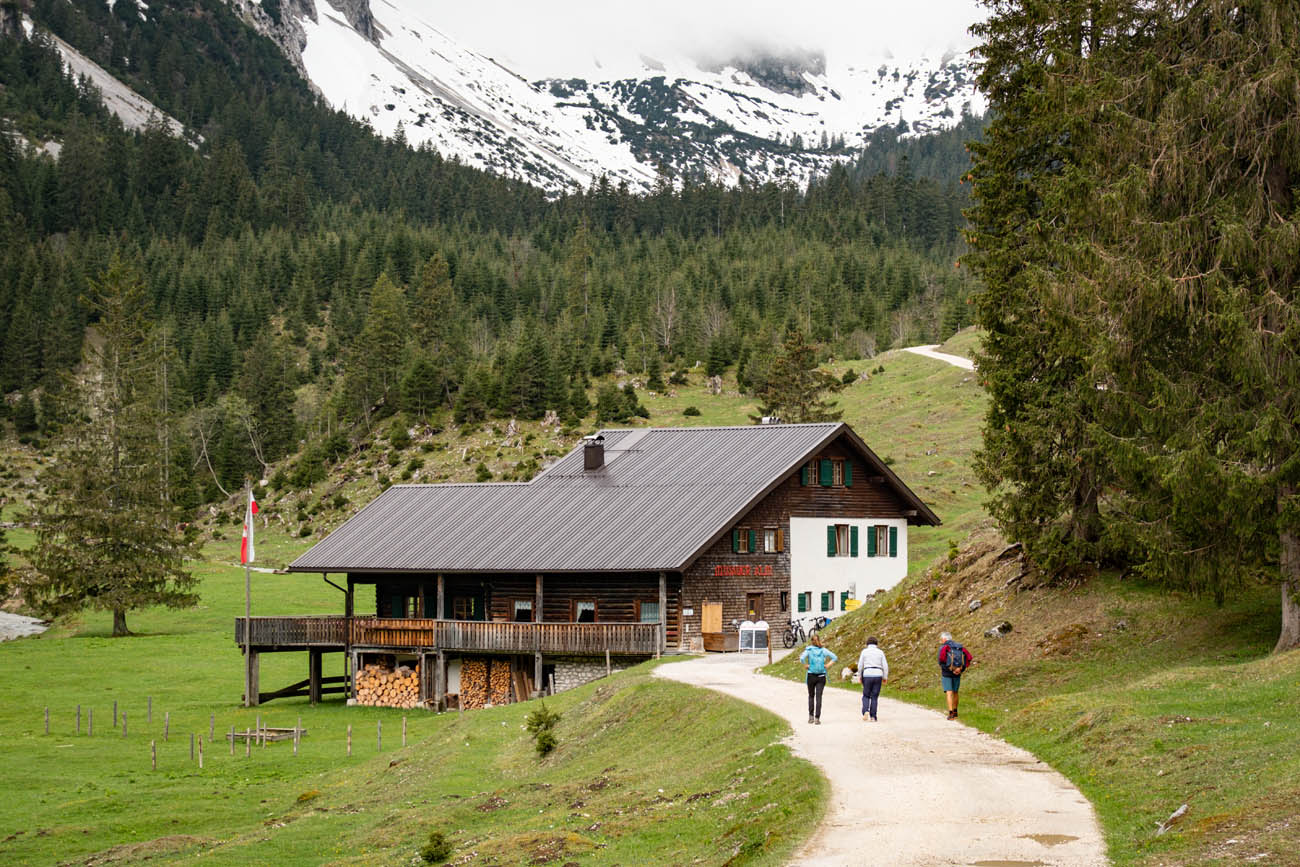 Wanderung zur Musauer Alm ins Tiroler Raintal entlang des Sababachs