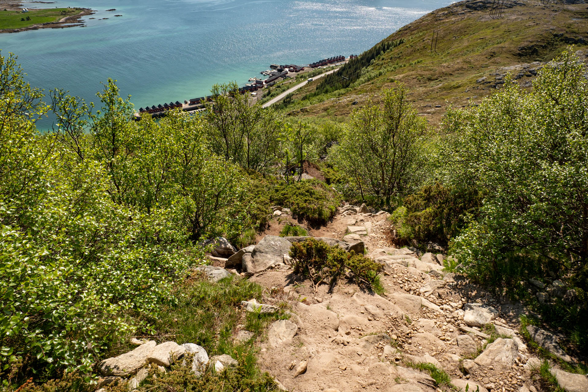 Wanderung auf den Offersøykammen auf den Lofoten in Norwegen