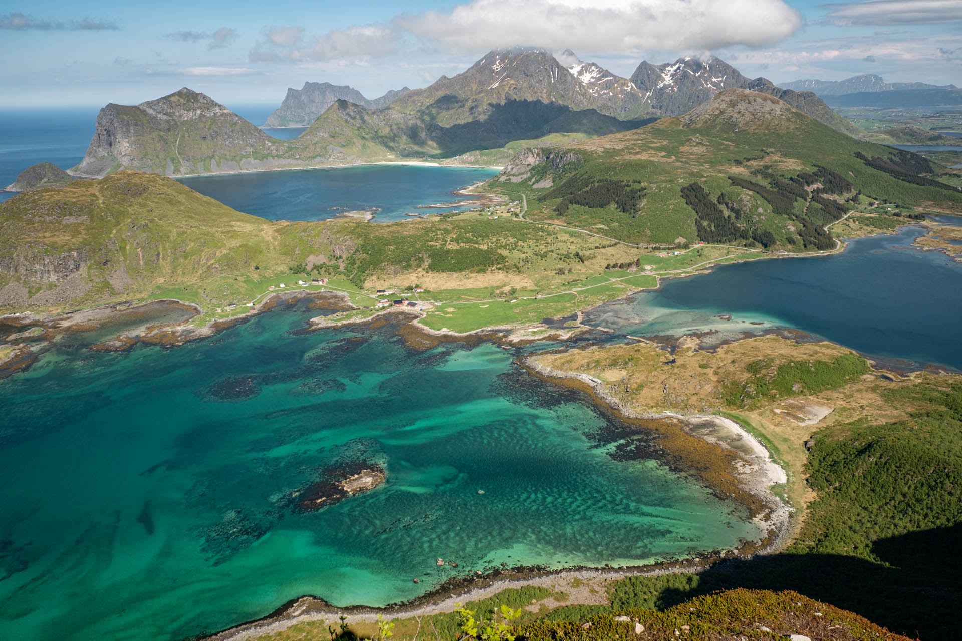 Wanderung auf den Offersøykammen auf den Lofoten in Norwegen