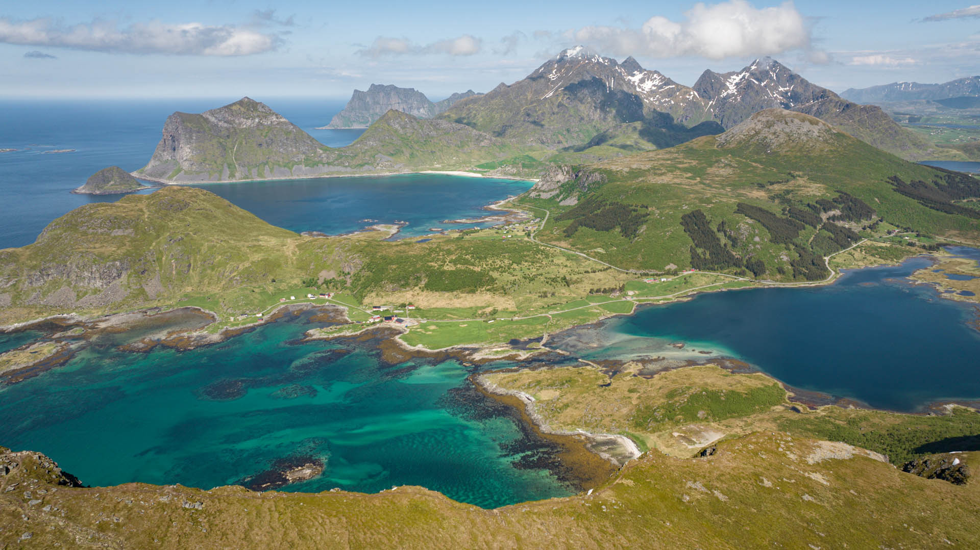 Wanderung auf den Offersøykammen auf den Lofoten in Norwegen