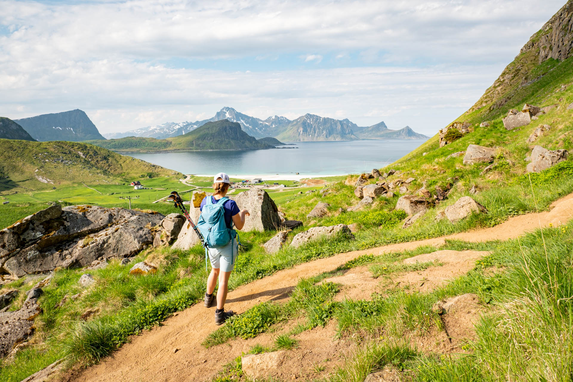 Wanderung vom Hauckland Beach auf den Mannen auf den Lofoten in Norwegen