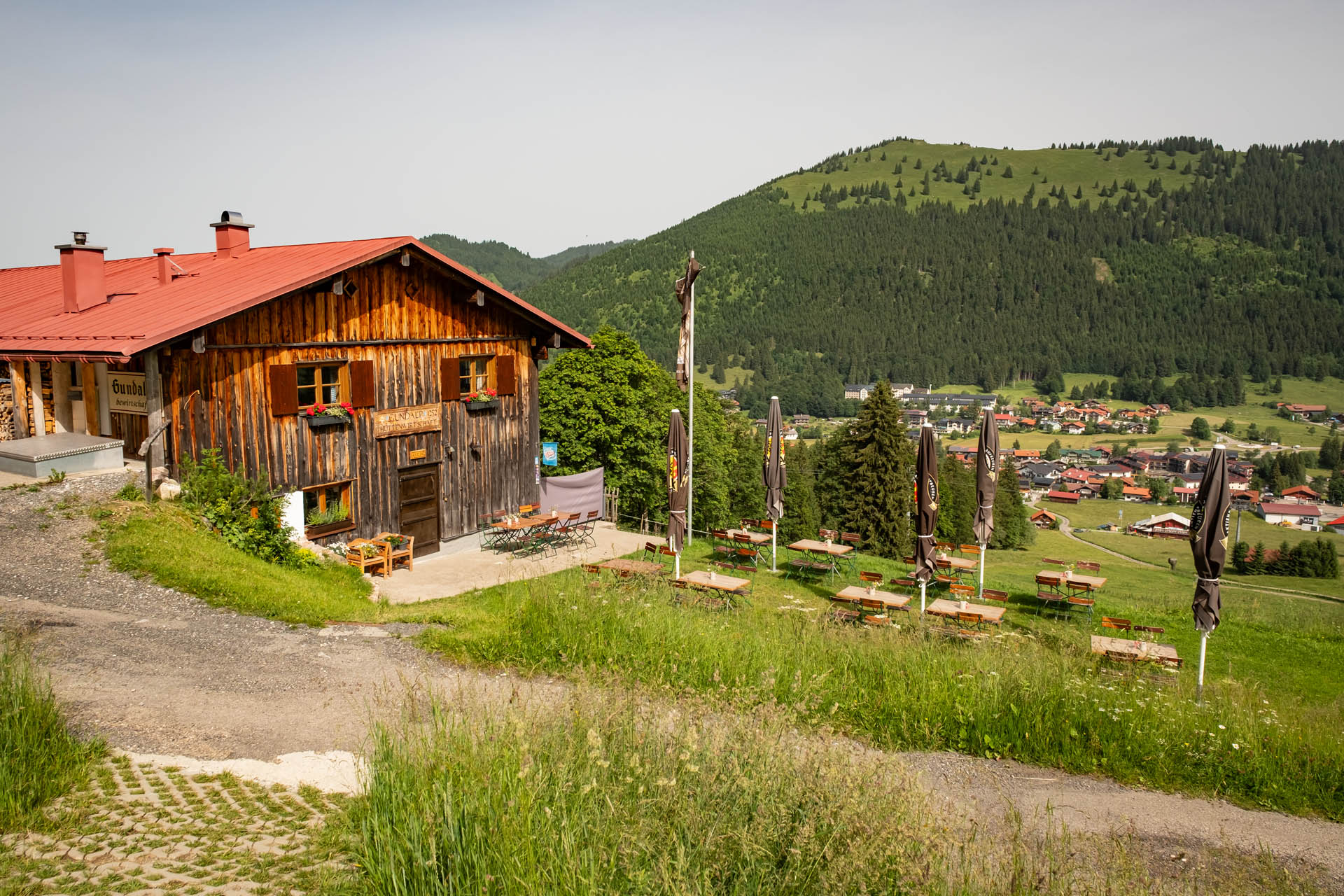 Wanderung von Oberjoch über den Iselergrat auf den Iseler