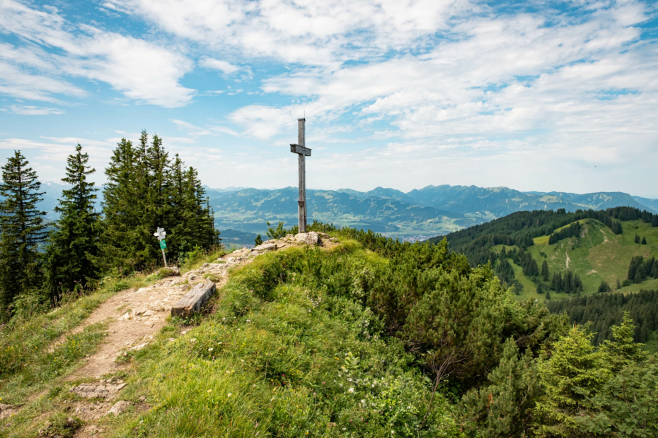 Wanderung von Oberjoch über die Hirsch-Alpe auf den Spieser und den Ornach als Rundtour