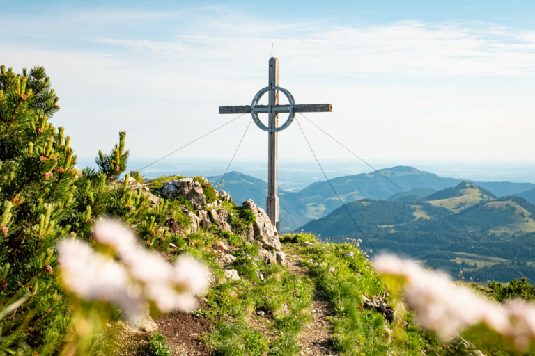 Wanderung von Schattwald auf die Rohnenspitze im Tannheimer Tal