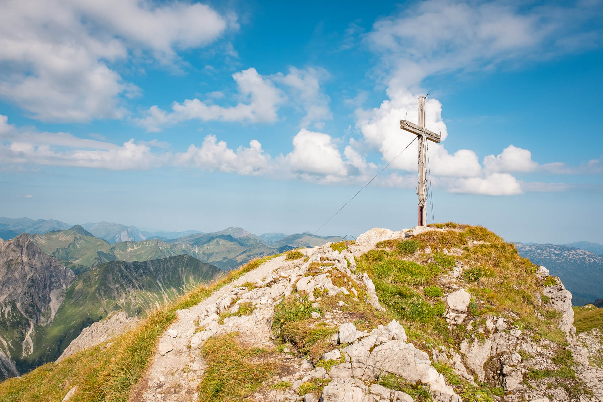 Wanderung aufs Walser Geißhorn über die Mindelheimer Hütte als Rundtour