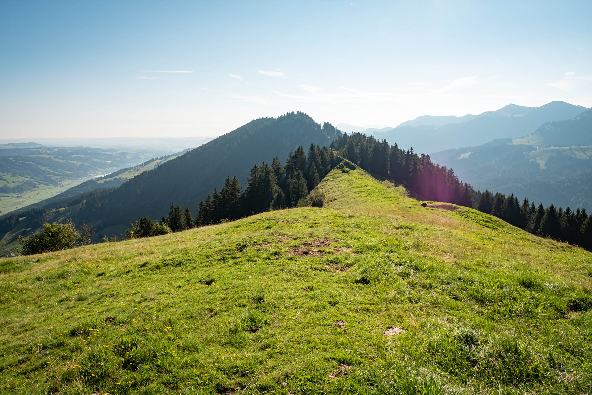 Wanderung von Thalkirchdorf auf Denneberg und Klammen auf Rundwanderung im Allgäu - Leichte Höhenwanderung im Allgäu