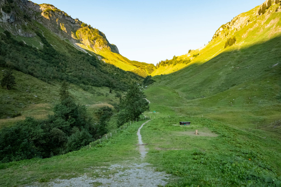 Höchster Punkt Deutschlands Wanderung zum südlichsten Punkt Deutschlands - Grenzstein 147