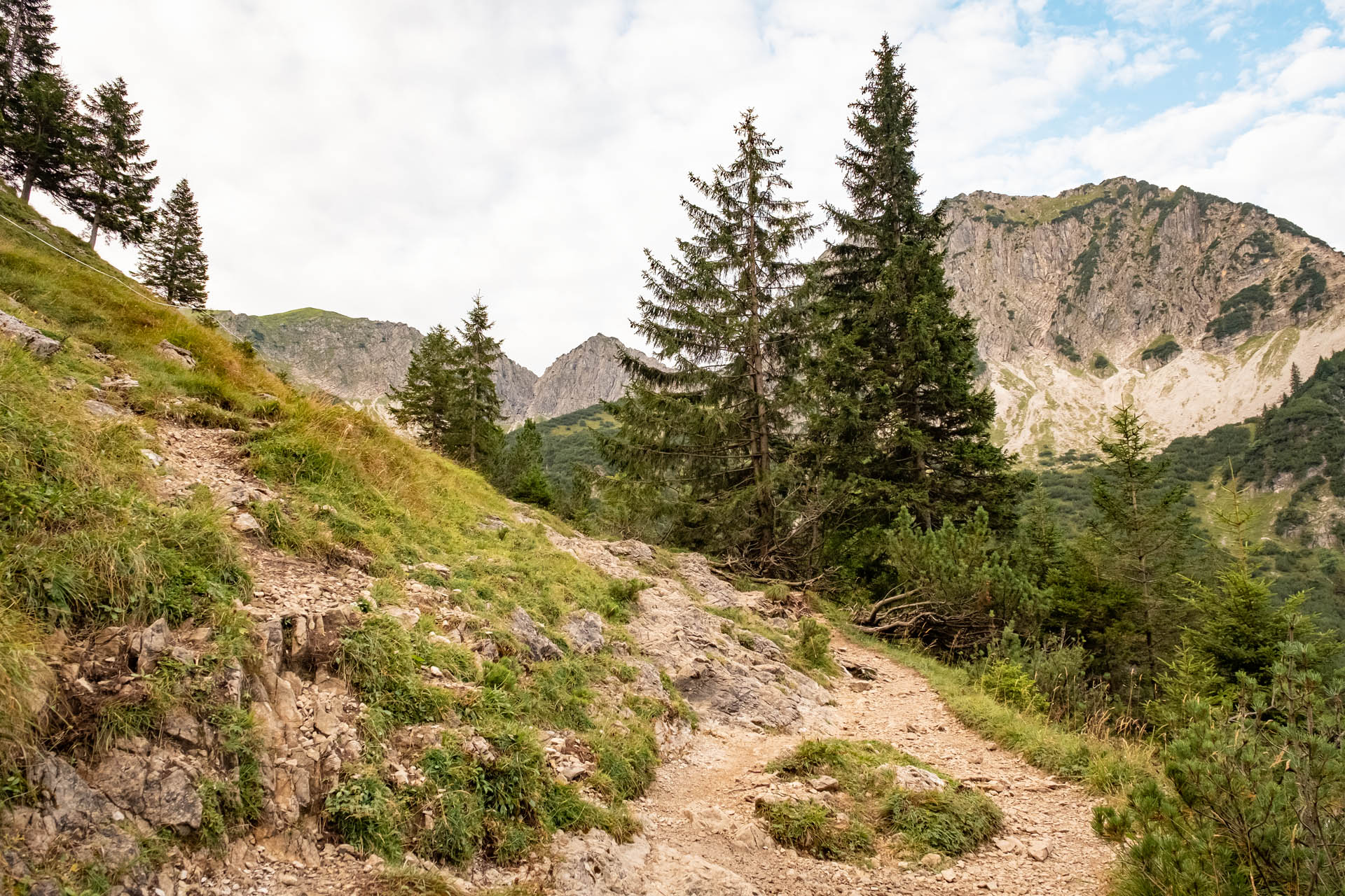 Wanderung im Allgäu über die Gaisalpseen auf den Entschenkopf