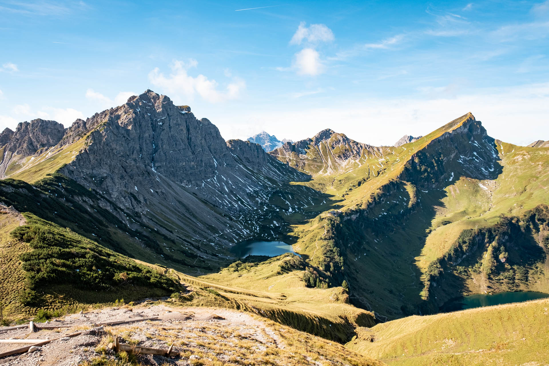 Wanderung im Tannheimer Tal vom Neunerköpfle auf Sulzspitze und Schochenspitze