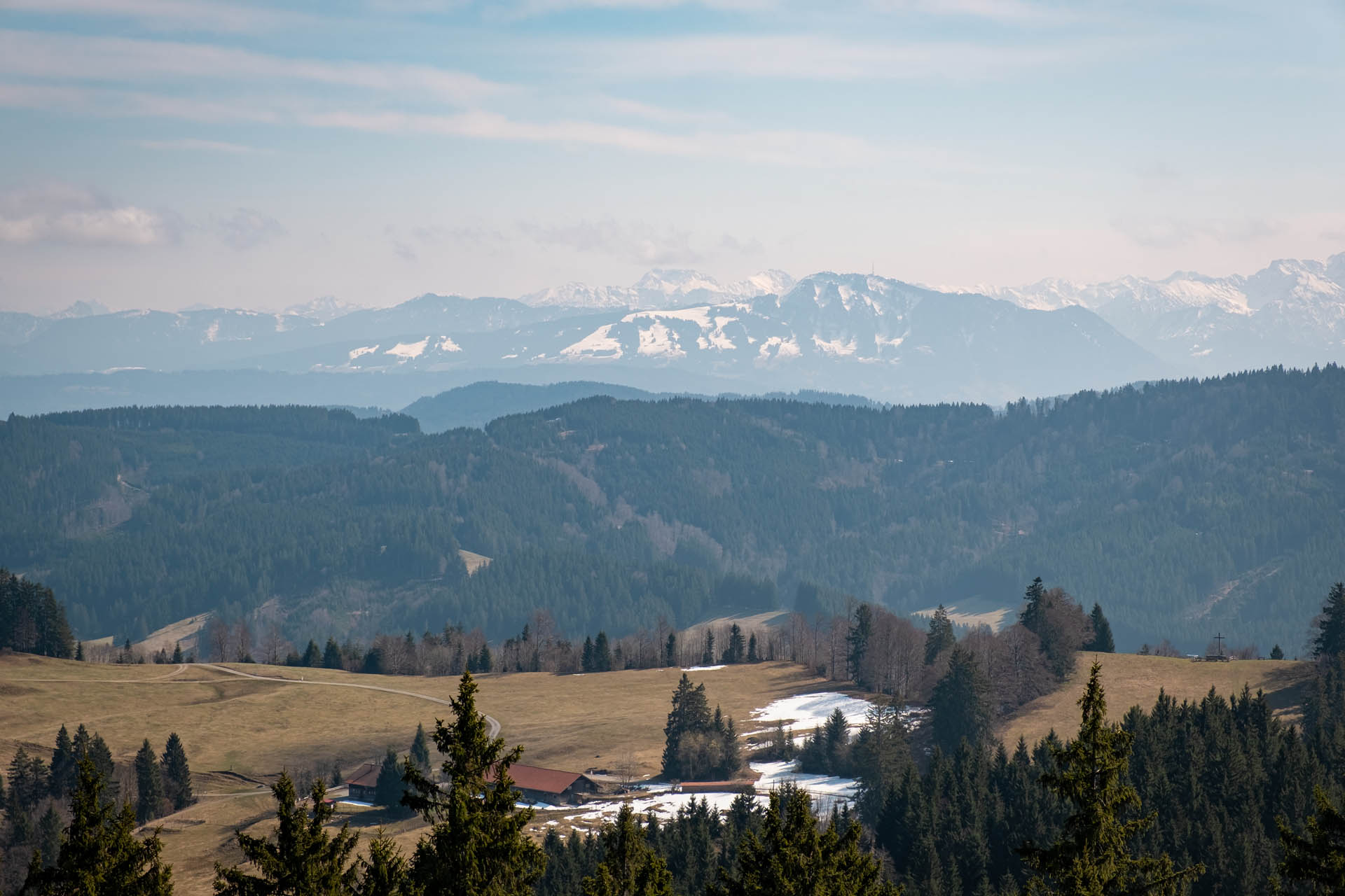 Schwarzer Grat - Leichte Wanderung auf dem Erlebnisweg zum Aussichtsturm für die ganze Familie im Allgäu