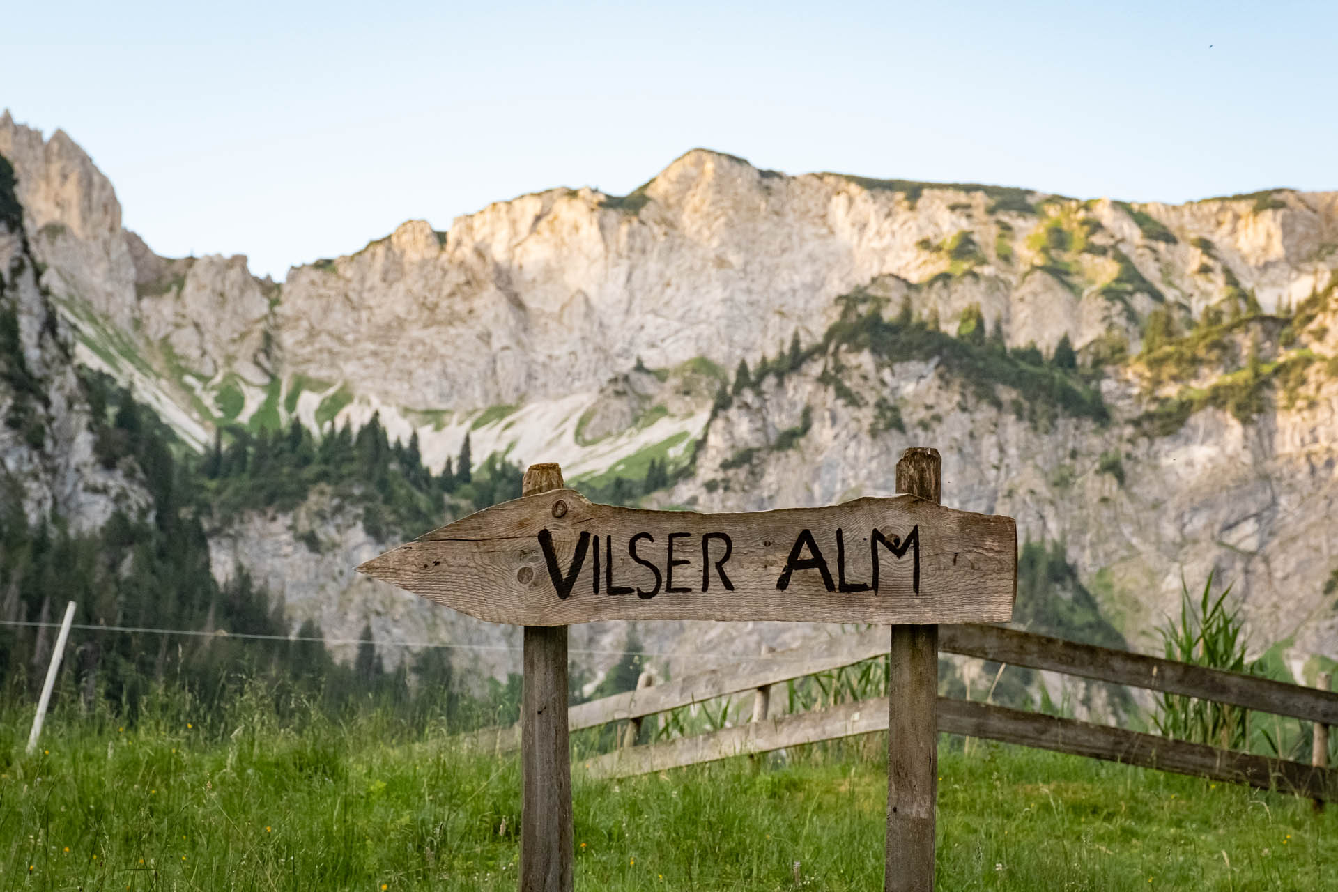 Vilser Kegel - Mittelschwere Wanderung über die Vilser Alm