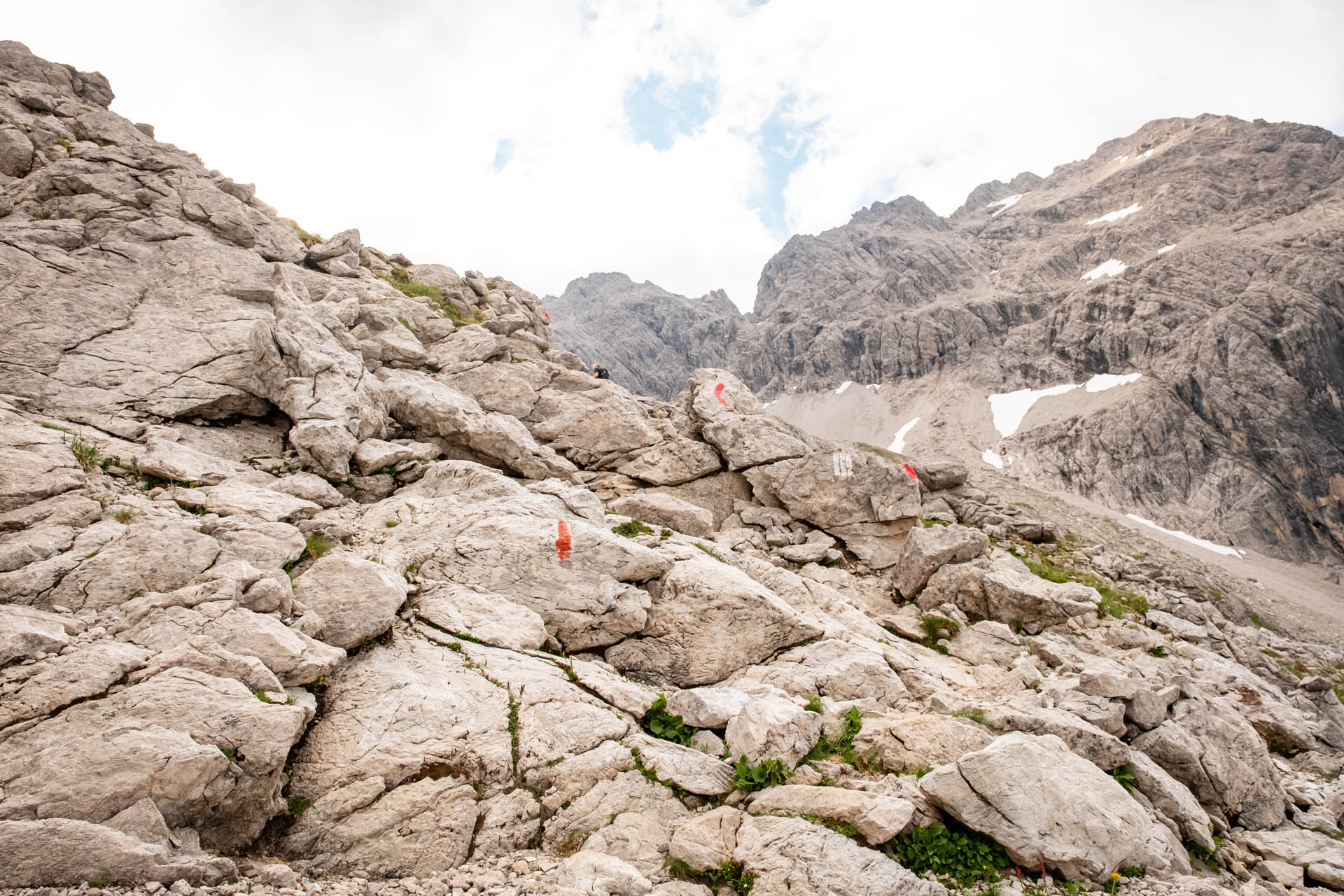 Felsiger Wanderweg zu Hohes Licht