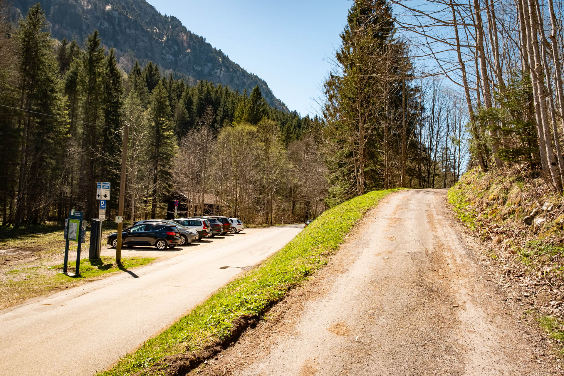 Parkplatz P2 Vilstal mit Aufstiegsweg