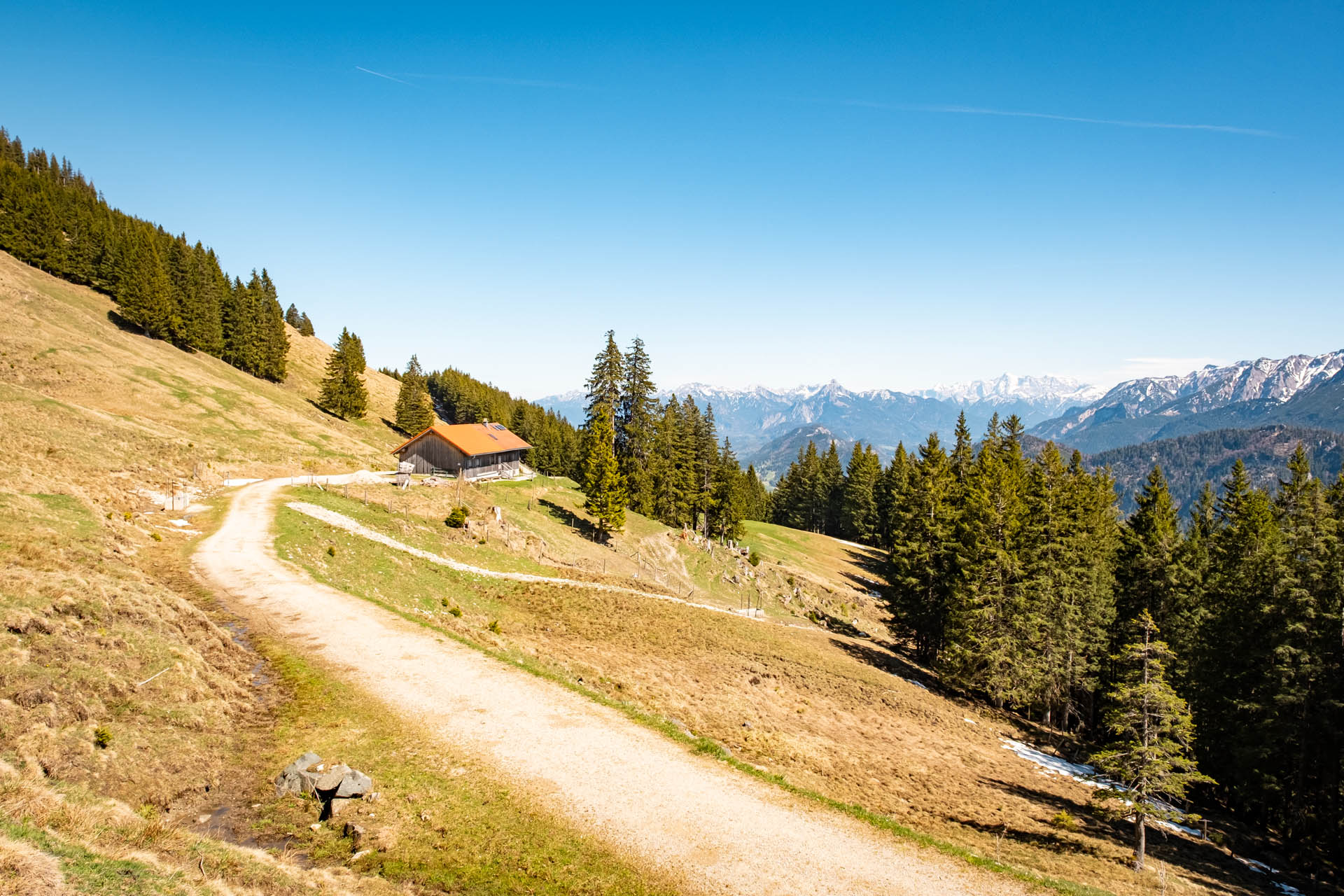 Wanderweg zur Dinserhütte