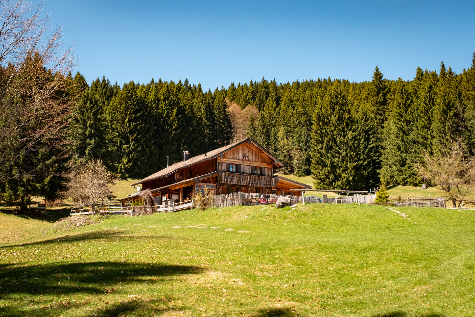 Die Edelsberghütte (früher Gundhütte) in Pfronten im Ostallgäu