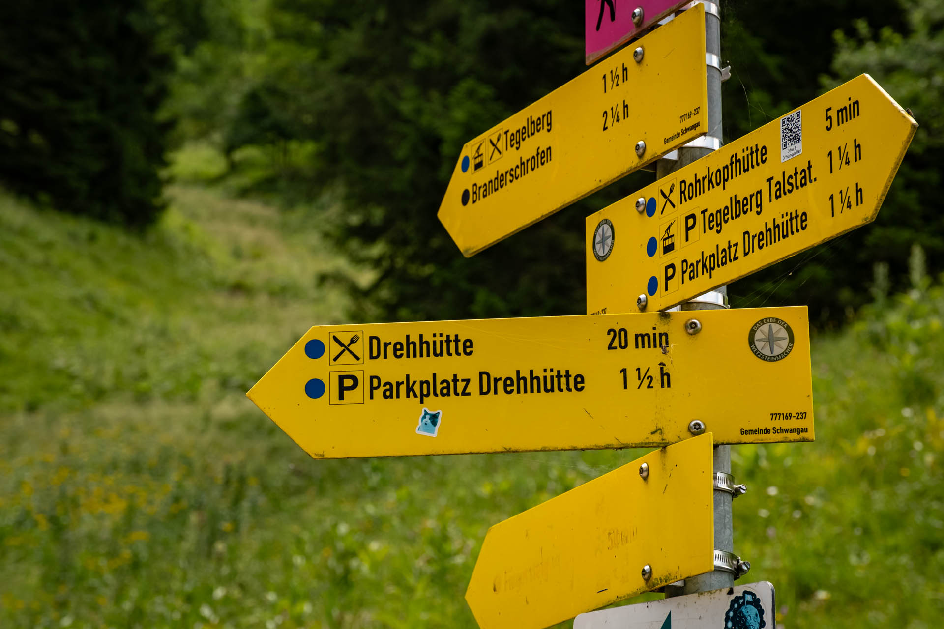 Wegweiser zur Drehhütte