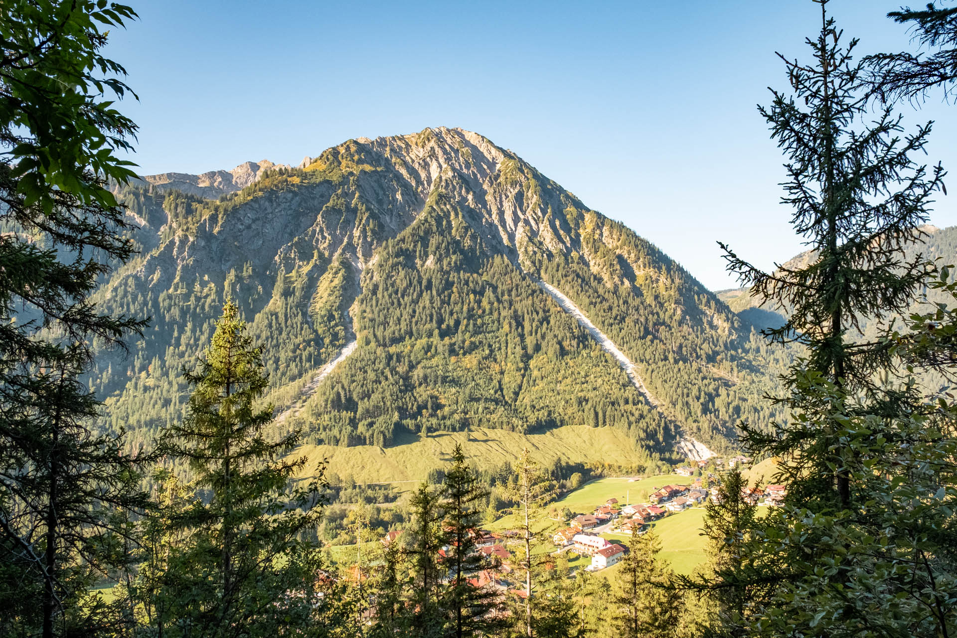 Ausblick auf den Breitenberg bei Hinterstein